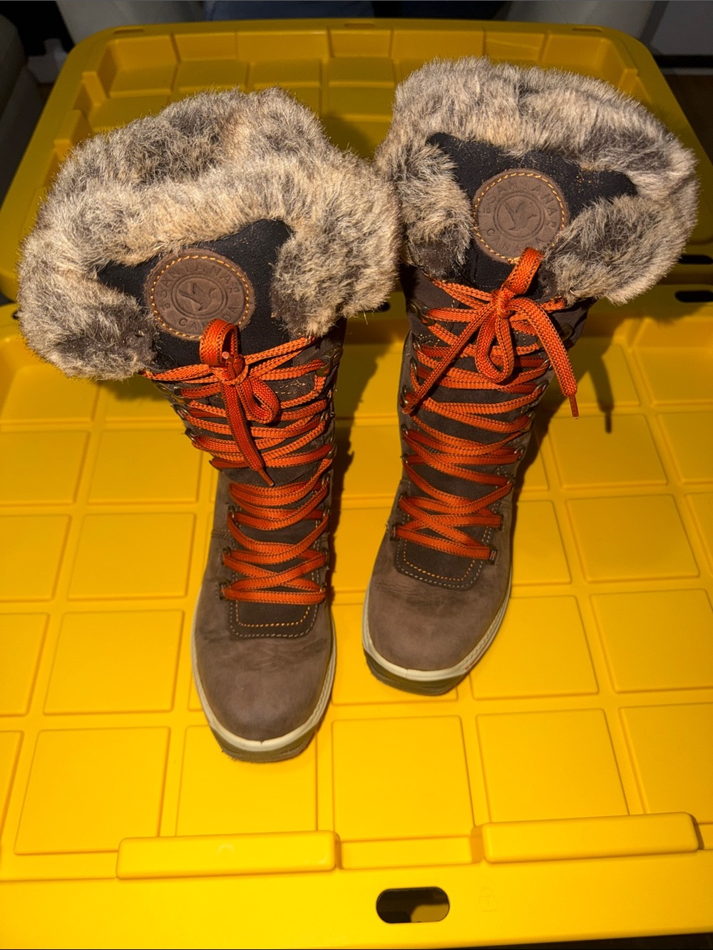 Santana Canada Brown Faux-Fur Winter Boots with Orange Laces